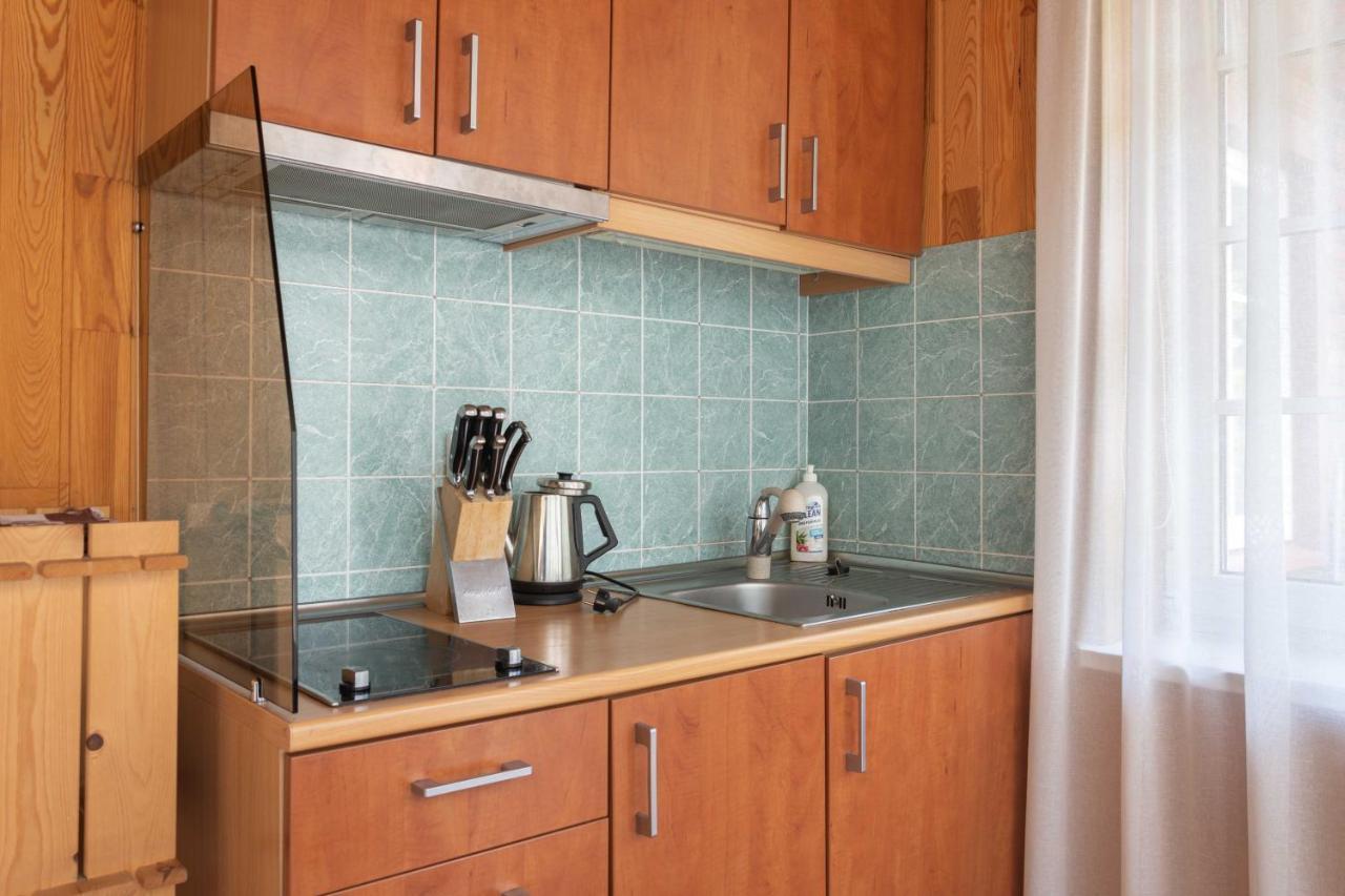 Cozy One Room Apartment With Yard Juodkrantė Eksteriør bilde